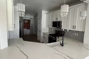 2331 W Branham Ln, Phoenix, AZ 85041 - Photo 6