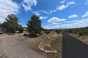 20926 E Stagecoach Trail, Mayer, AZ 86333 - Photo 2