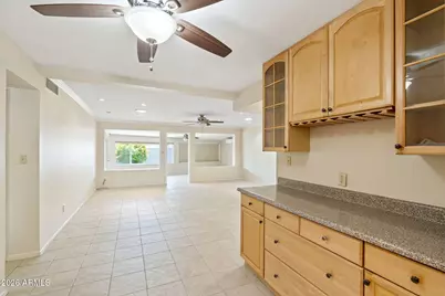 7633 E Meadowbrook Avenue, Scottsdale, AZ 85251 - Photo 8