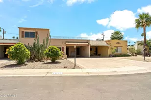 7633 E Meadowbrook Ave, Scottsdale, AZ 85251 - Photo 2