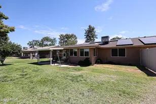 19022 N Lakeforest Dr, Sun City, AZ 85373 - Photo 24