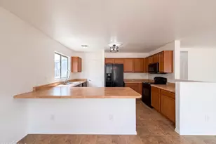 23749 N Greer Loop, Florence, AZ 85132 - Photo 2