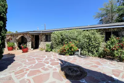 393 S Seventh Street, Globe, AZ 85501 - Photo 1