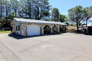 393 S 7th St, Globe, AZ 85501 - Photo 4