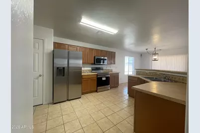 2602 S 112th Drive, Avondale, AZ 85323 - Photo 2