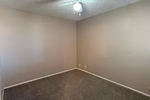 601 W Yukon Dr, Phoenix, AZ 85027 - Photo 10