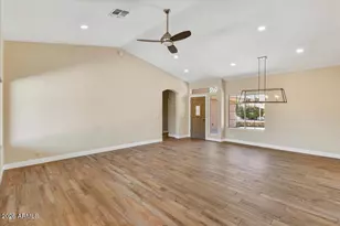 8468 W McRae Way, Peoria, AZ 85382 - Photo 4