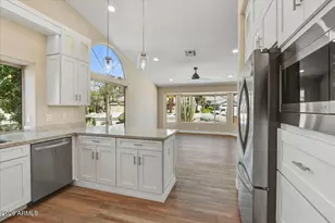 8468 W McRae Way, Peoria, AZ 85382 - Photo 6