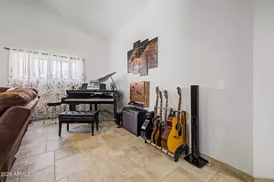 11808 N 78th Dr, Peoria, AZ 85345 - Photo 6