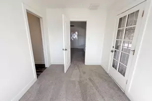 2402 W Anderson Ave, Phoenix, AZ 85023 - Photo 20