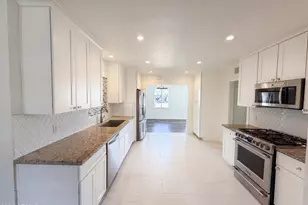 2402 W Anderson Ave, Phoenix, AZ 85023 - Photo 2