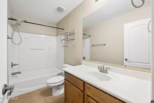 2226 E Fraktur Rd, Phoenix, AZ 85040 - Photo 10