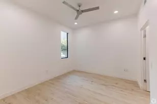531 E Willetta St, Phoenix, AZ 85004 - Photo 8