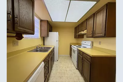 64 W Brown Road, Mesa, AZ 85201 - Photo 6