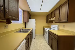 64 W Brown Rd, Mesa, AZ 85201 - Photo 6