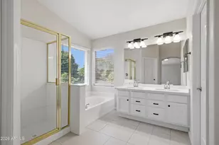 223 W Raven Dr, Chandler, AZ 85286 - Photo 8