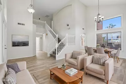 223 W Raven Drive, Chandler, AZ 85286 - Photo 2