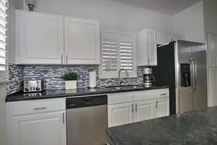11333 N 92nd St, Scottsdale, AZ 85260 - Photo 18