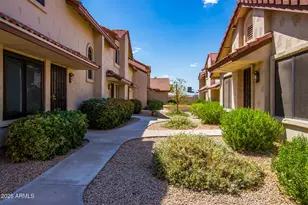 286 W Palomino Dr, Chandler, AZ 85225 - Photo 30