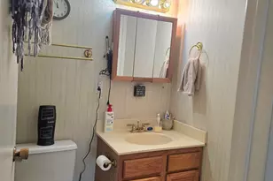 934 E Montebello Ave, Phoenix, AZ 85014 - Photo 10