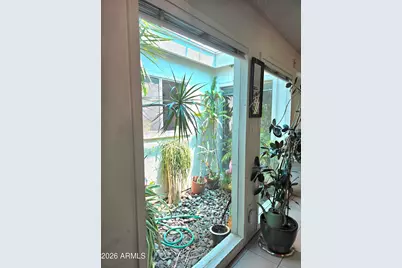 934 E Montebello Avenue, Phoenix, AZ 85014 - Photo 2