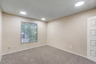 1730 E Ellis Dr, Tempe, AZ 85282 - Photo 20