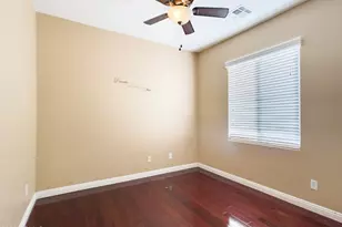 1084 N Martingale Rd, Gilbert, AZ 85234 - Photo 10