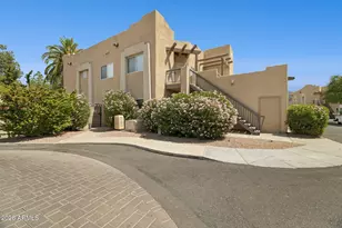 7021 E Earll Dr, Scottsdale, AZ 85251 - Photo 2