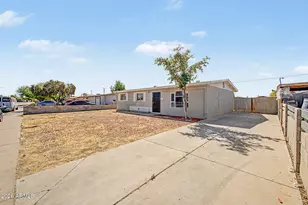 7619 W Clarendon Ave, Phoenix, AZ 85033 - Photo 2