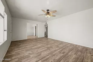 7619 W Clarendon Ave, Phoenix, AZ 85033 - Photo 8