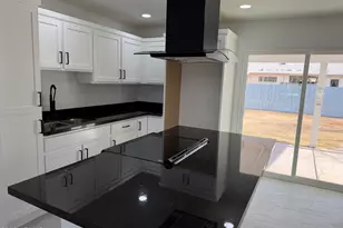 3107 W Corrine Dr, Phoenix, AZ 85029 - Photo 4