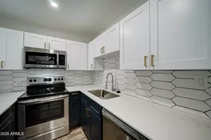 2919 N 38th St, Phoenix, AZ 85018 - Photo 10