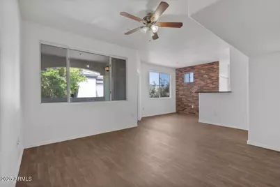 3302 N 7th Street #319, Phoenix, AZ 85014 - Photo 2
