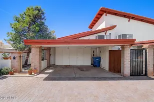 1909 E Orange Dr, Phoenix, AZ 85016 - Photo 6
