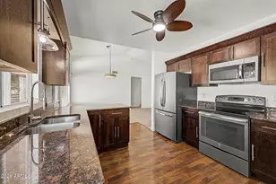 1860 E Gleneagle Dr, Chandler, AZ 85249 - Photo 10