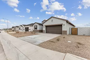 1525 E Currier Dr E, Casa Grande, AZ 85122 - Photo 2