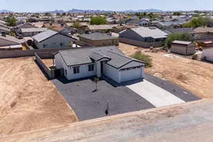 9325 W Oneida Dr, Arizona City, AZ 85123 - Photo 4