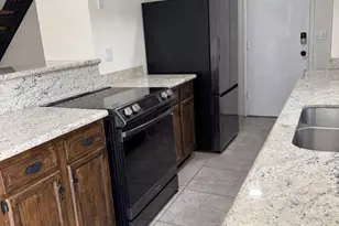 10420 North 11th St, Phoenix, AZ 85020 - Photo 1