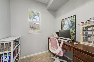914 S Osborn Ln, Gilbert, AZ 85296 - Photo 24