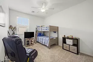 914 S Osborn Ln, Gilbert, AZ 85296 - Photo 18