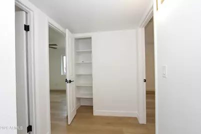 2142 W Kerry Lane, Phoenix, AZ 85027 - Photo 32