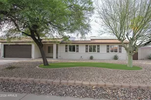 2142 W Kerry Ln, Phoenix, AZ 85027 - Photo 16