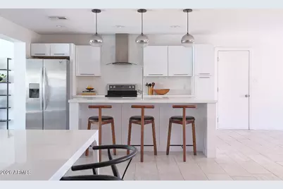 1038 E Elm Street, Phoenix, AZ 85014 - Photo 1