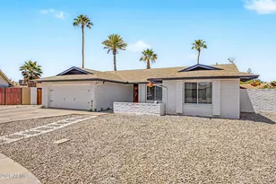 10820 N 52nd Dr, Glendale, AZ 85304 - Photo 2