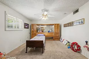 10418 W El Capitan Cir, Sun City, AZ 85351 - Photo 18