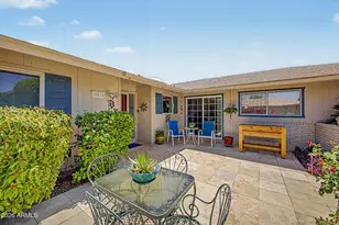 10418 W El Capitan Cir, Sun City, AZ 85351 - Photo 2