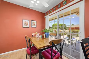 10418 W El Capitan Cir, Sun City, AZ 85351 - Photo 12