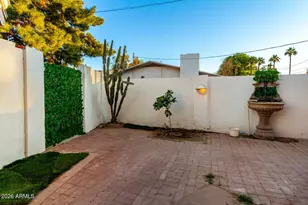 490 N Vine St, Chandler, AZ 85225 - Photo 14
