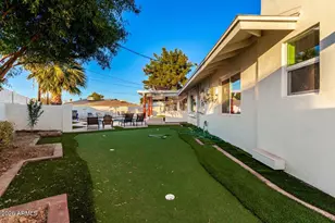 490 N Vine St, Chandler, AZ 85225 - Photo 8