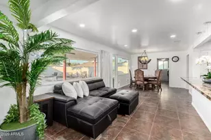 490 N Vine St, Chandler, AZ 85225 - Photo 22